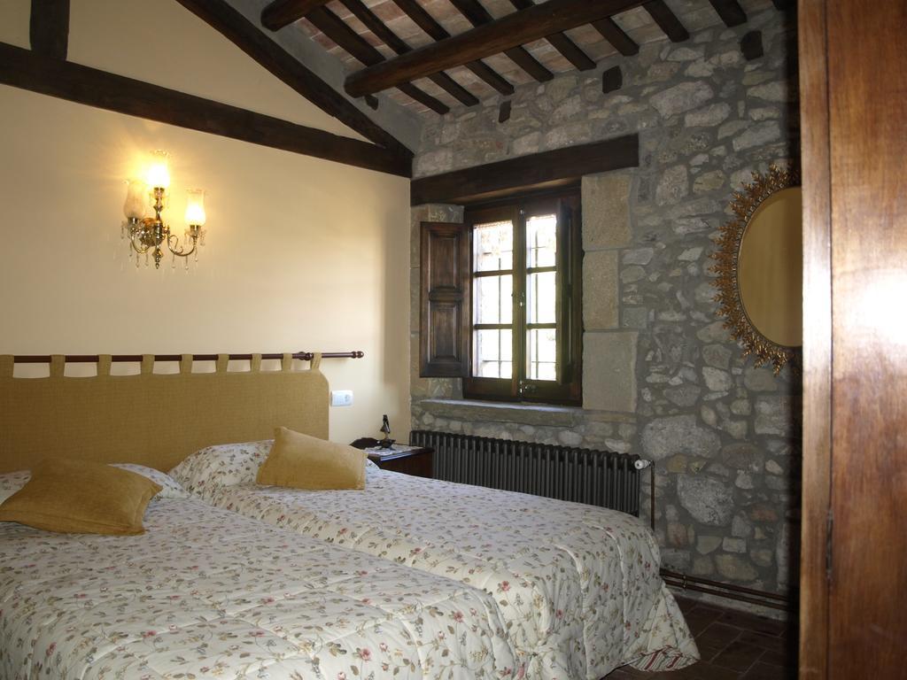 Castell De Llaes Villa ภายนอก รูปภาพ